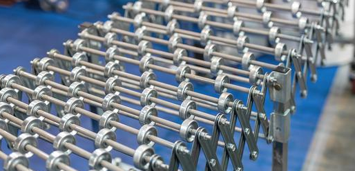 鏈條輸送線有什么特點(diǎn)？